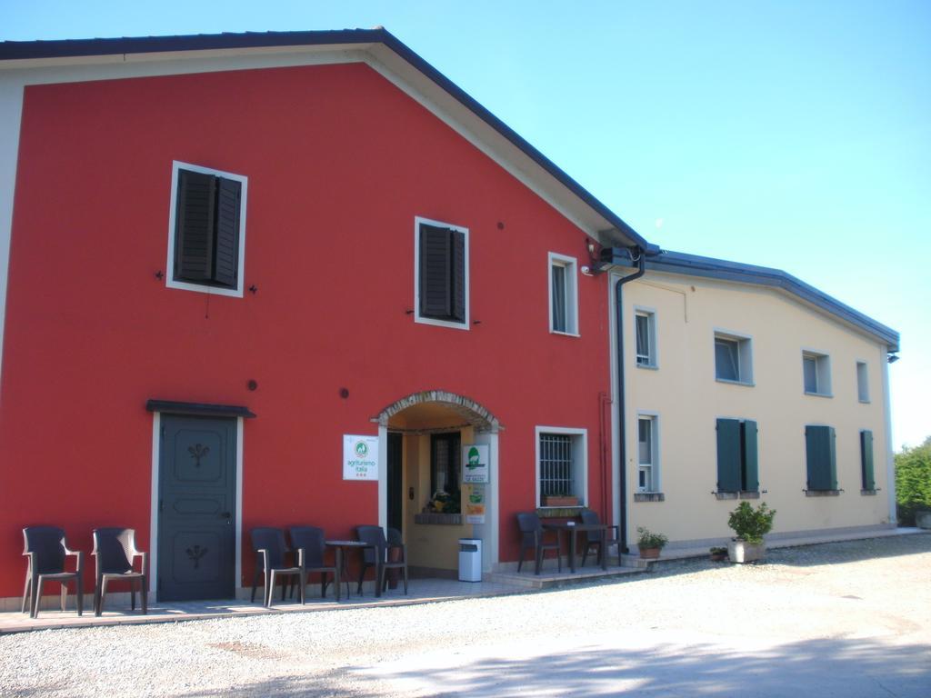 Agriturismo Le Gazze Villa Camposanto Exterior photo